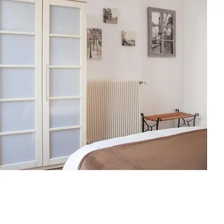 Villa La Petite Maison Parisienne Levallois-Perret